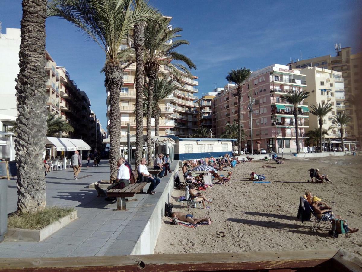 Apartment Only 250M From The Beach Los Locos Torrevieja Eksteriør billede